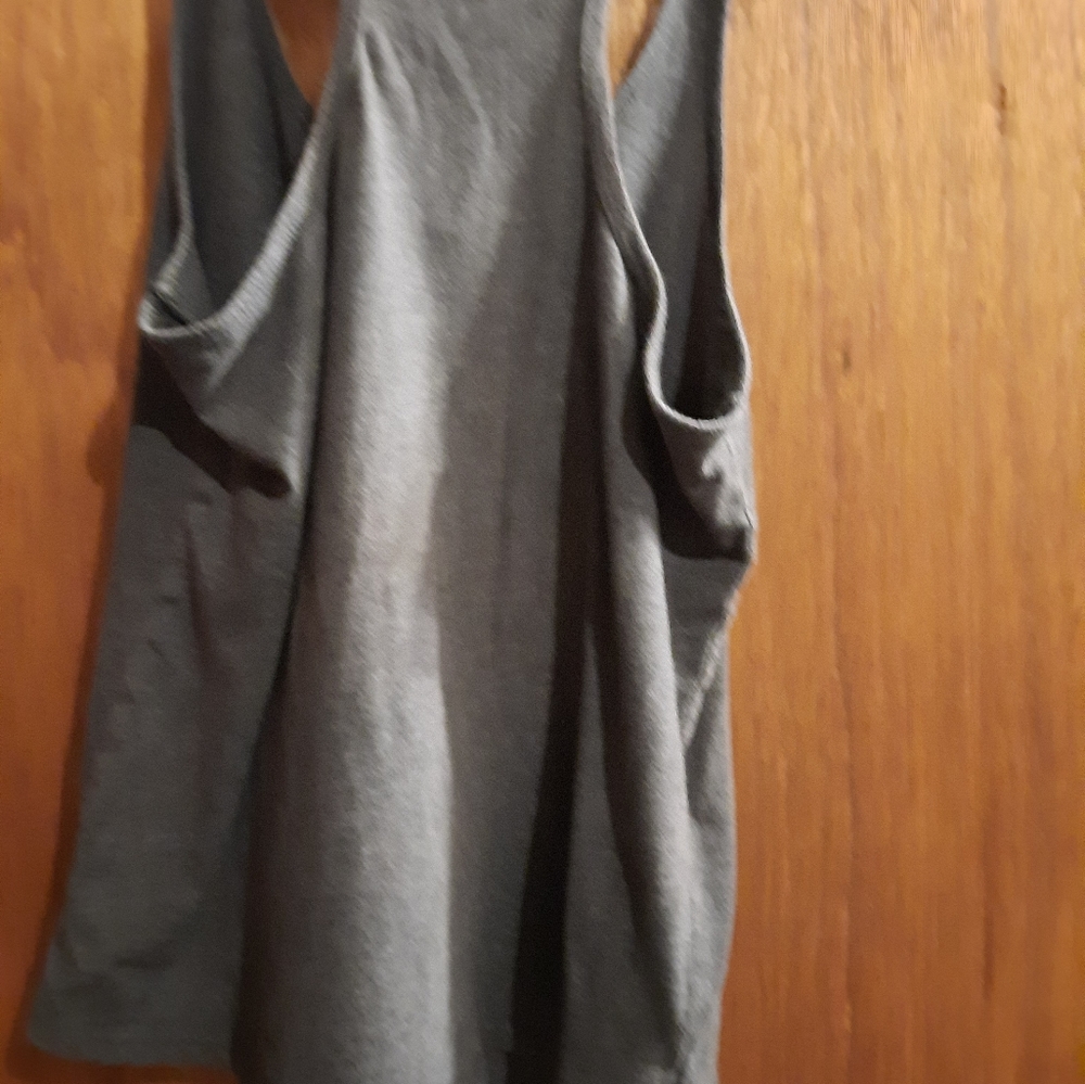 Tank top - Picture 2 of 2